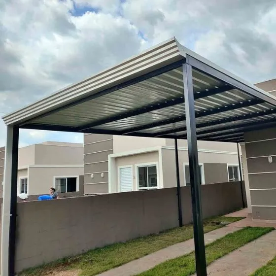 Cobertura de Telha Sanduíche em Rio Claro SP — Cobertura em área de piscina
