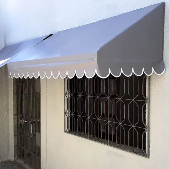 Toldo Fixo de Lona PVC em Jardim Leblon, Rio Claro SP Toldo Fixo de Lona PVC em Jardim Leblon, Rio Claro SP — Cobertura com calha lateral para escoamento
