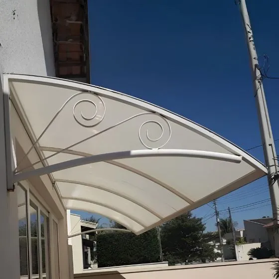 Toldo Policarbonato Alveolar em Rio Claro SP Toldo Policarbonato Alveolar em Rio Claro SP — Cobertura em área de piscina